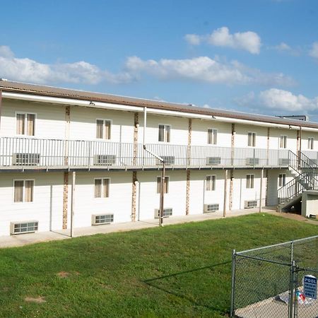 Marshall Lodge By Oyo Hwy 65 Exterior foto