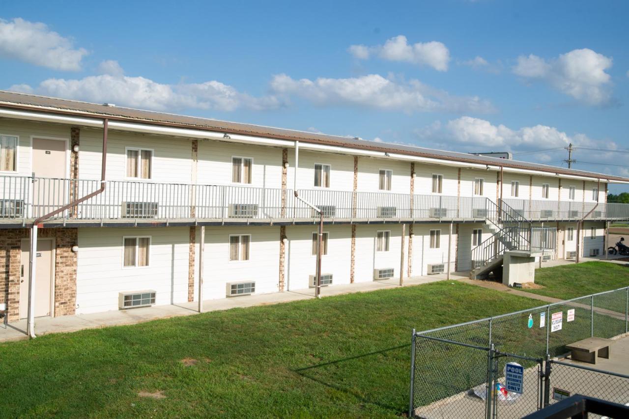 Marshall Lodge By Oyo Hwy 65 Exterior foto